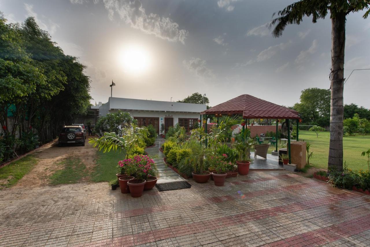 The Singh Farm Cosy Private Pool Farm Villa Gurgaon Ngoại thất bức ảnh